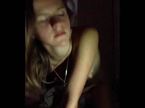 ❤️ msichana punyeto na cums kwenye ponografia sw.pornsexer.ru ❌❤